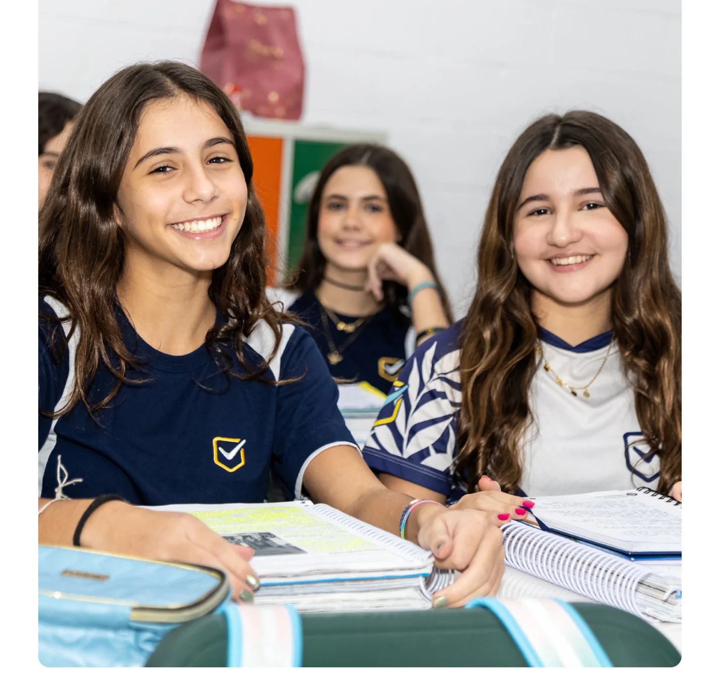 Crianças do Colégio Novo Tempo
